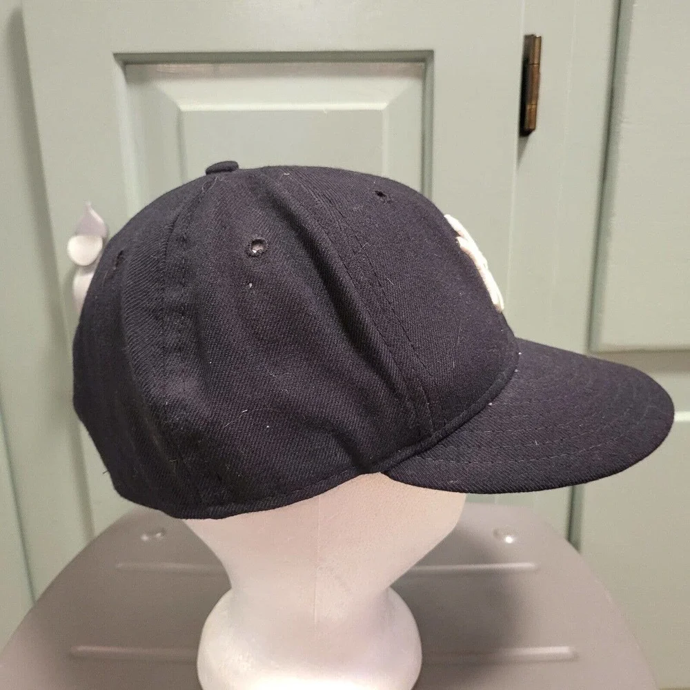 New Era selling vtg